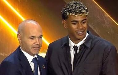 篮球湖人球员恢复训练，状态良好