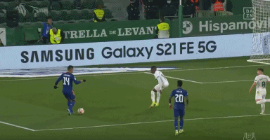 解析“赌场红利（Comps）”：它是如何通过免费赠送锁定你的长期价值的。（解密赌场赠品（Comps）：免费福利如何套牢你的长期价值）